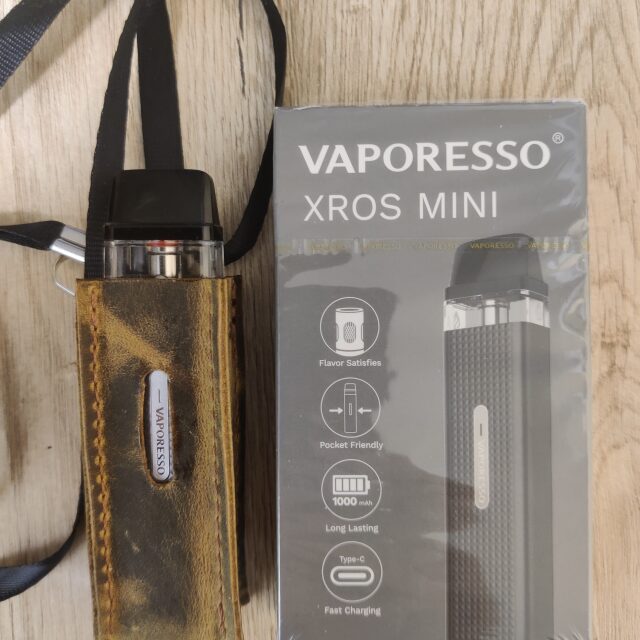 Чехол для pod-системы Vaporesso XROS MINI (кожа)
